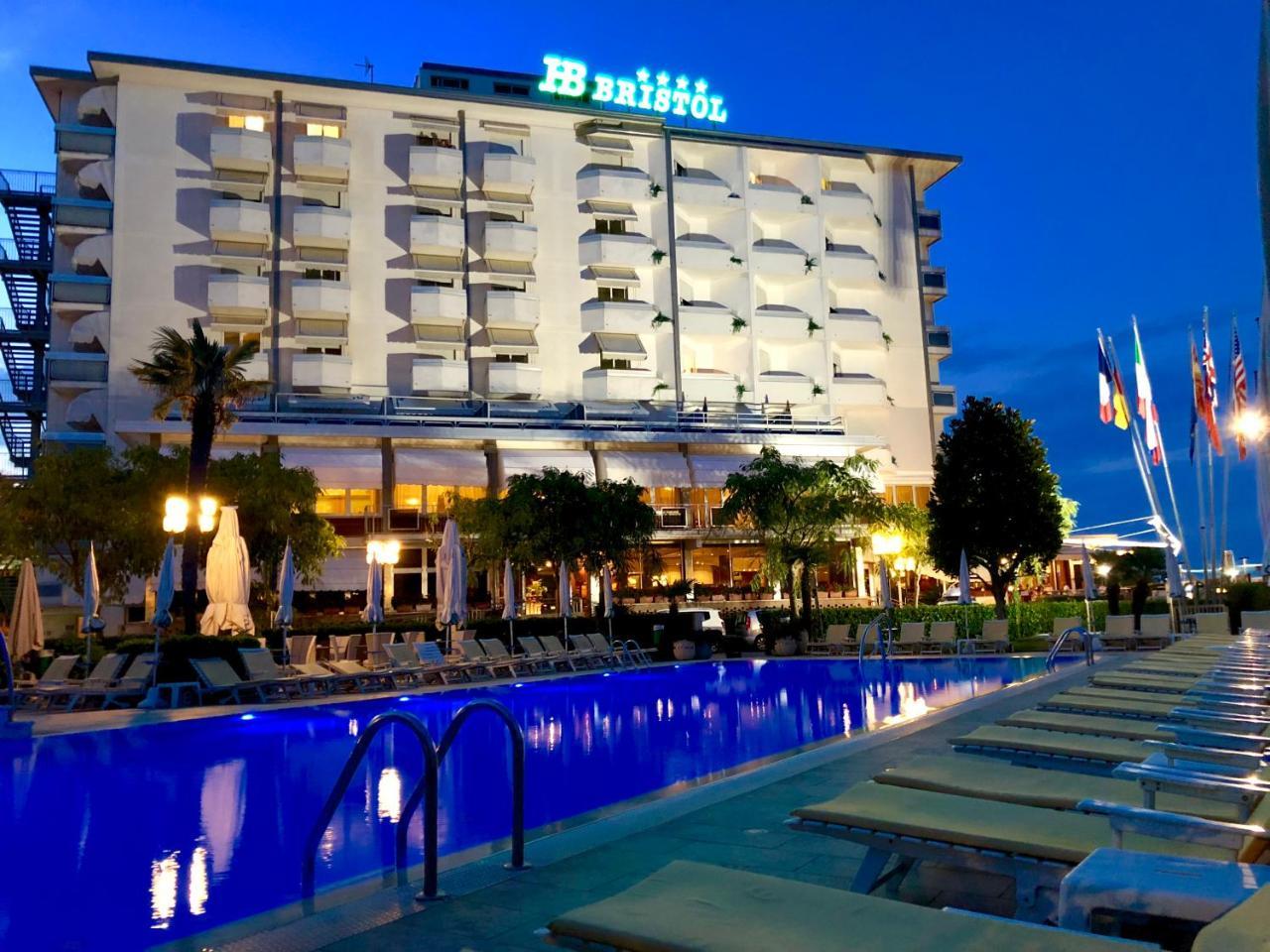 Hotel Bristol 索托马里纳 外观 照片